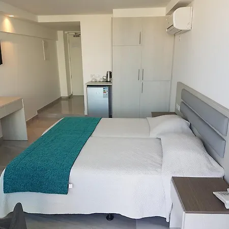 Melini Aparthotel 3*