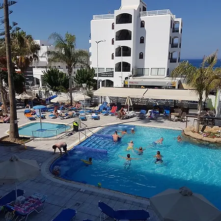Melini Aparthotel 3*