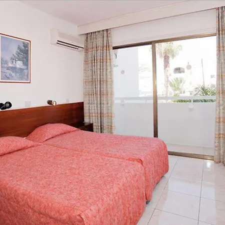 Melini Aparthotel 3*